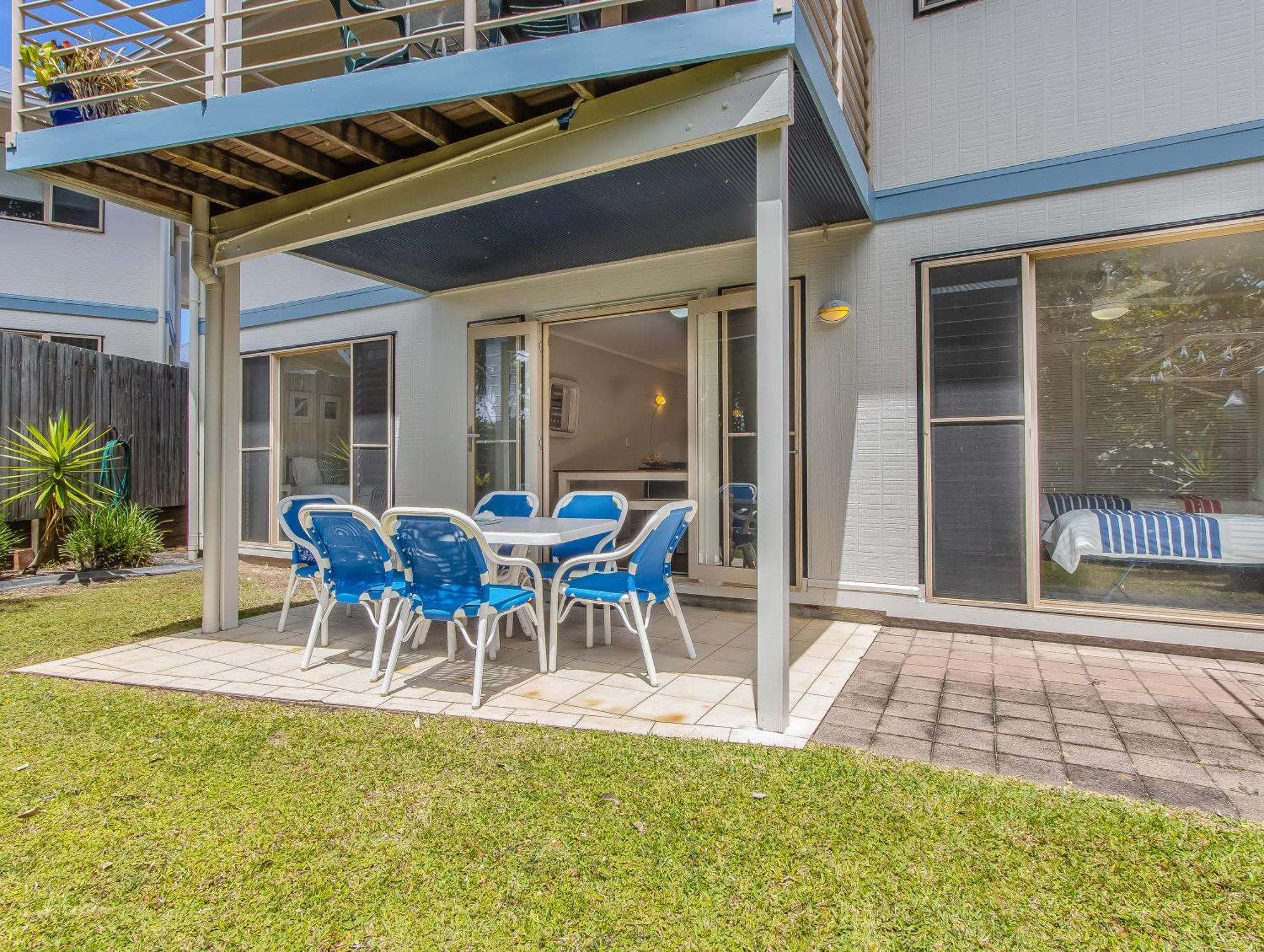 Hastings Cove Holiday Apartments Гейстінґс-Пойнт Екстер'єр фото