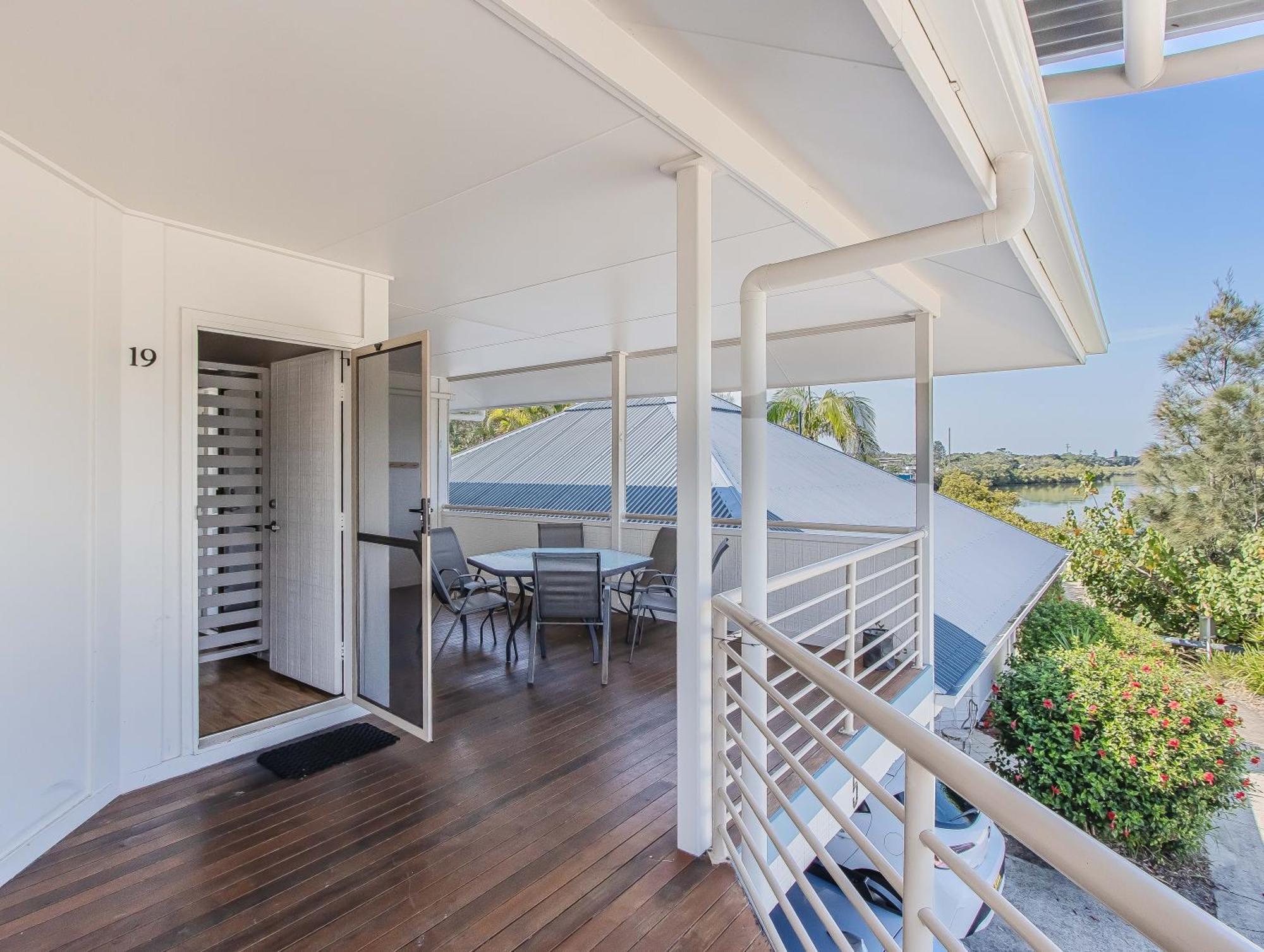 Hastings Cove Holiday Apartments Гейстінґс-Пойнт Екстер'єр фото